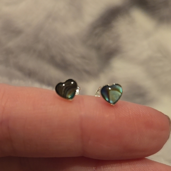 Heart-Shaped Sterling Silver Abalone Earrings Brand New In Box - Picture 2 of 3